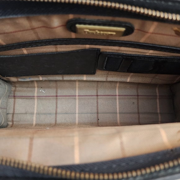 Authentic black leather vintage BURBERRY'S clutch converted to crossbody bag - Picture 7 of 9